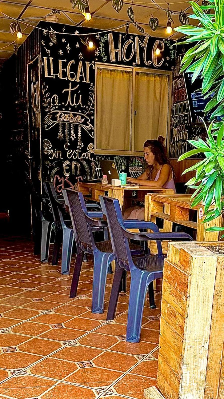Casa Egos Pop Laureles Hotel Medellin Exterior photo